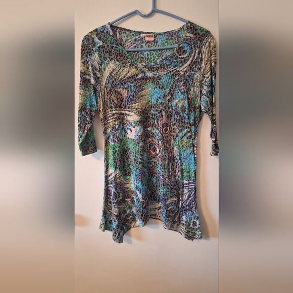 Top - Picture 3 of 3